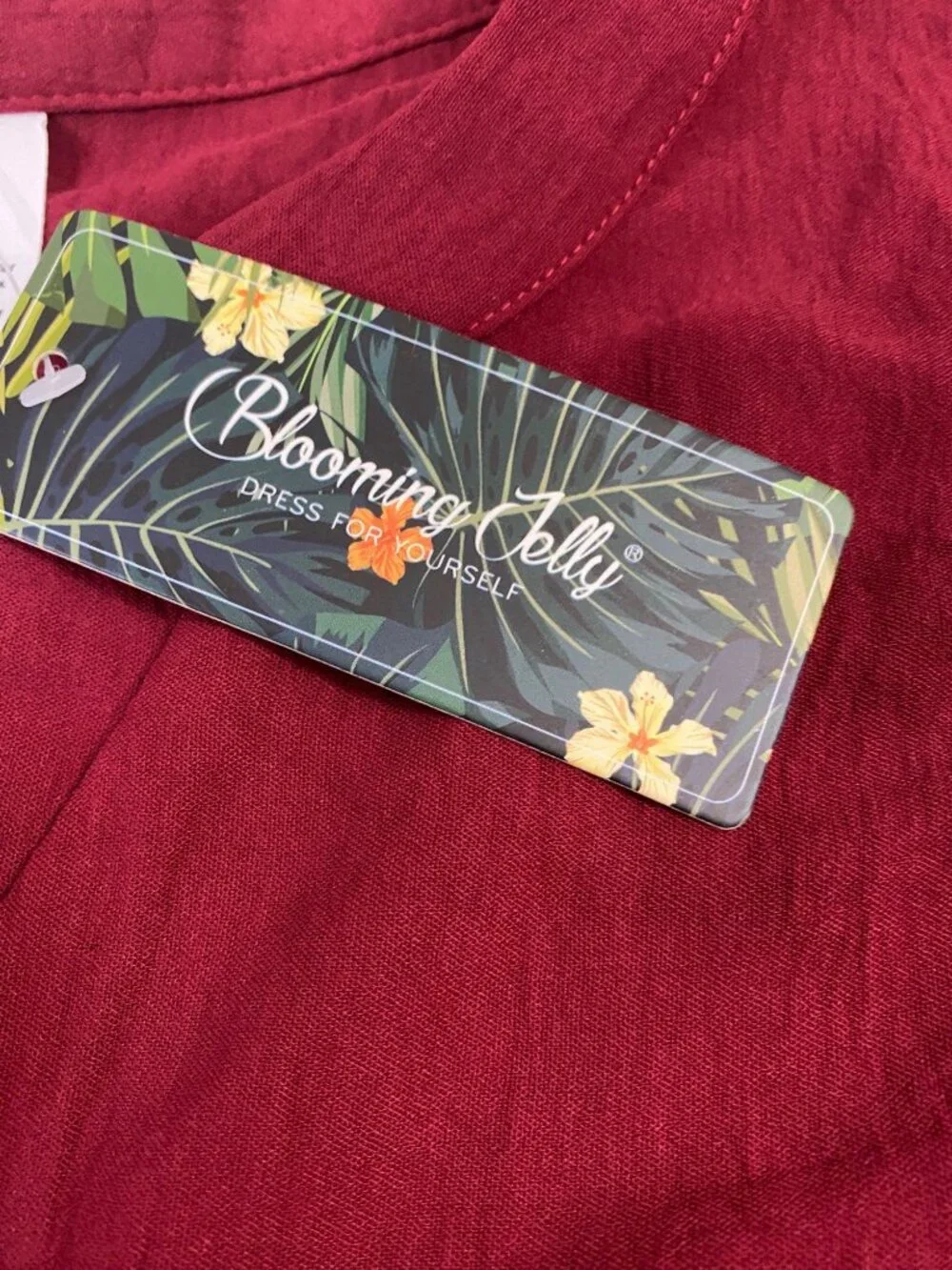 Blooming Jelly Womens Blouse XL Red Short Sleeve V Neck Casual Top NWT - Picture 6 of 7